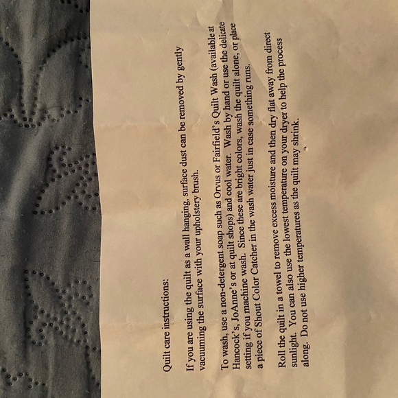 Beautiful handmade crib quilt or wall hanging - Picture 11 of 11